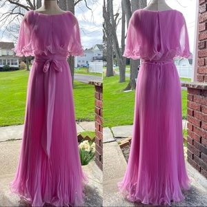 SOLD Vintage 1970s Miss Elliette Pleated Mauve Maxi Dress
